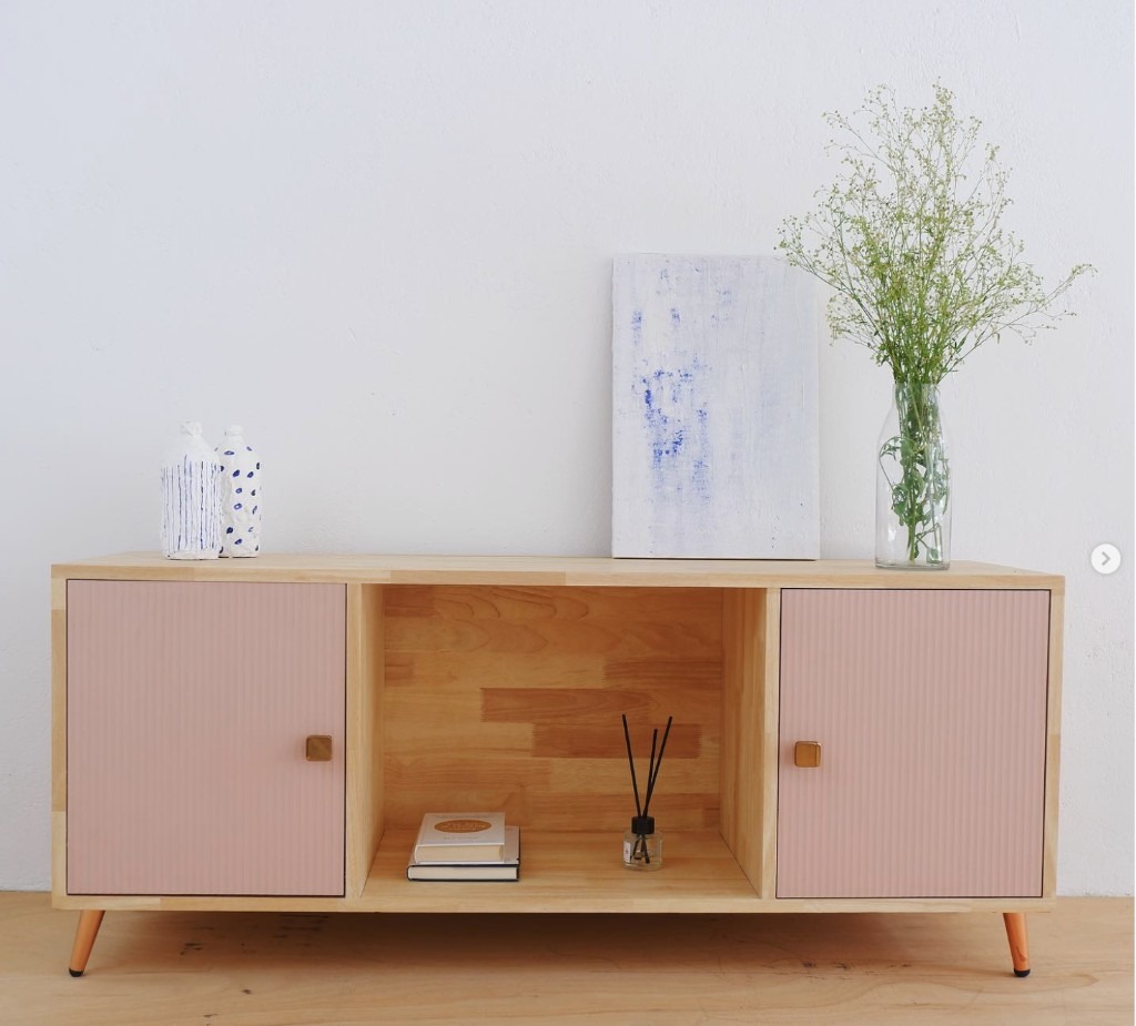 Media console